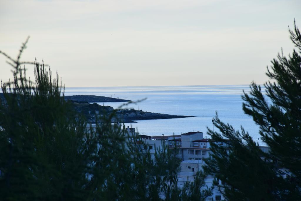 Argeste Club Vacanze ヴィエステ エクステリア 写真
